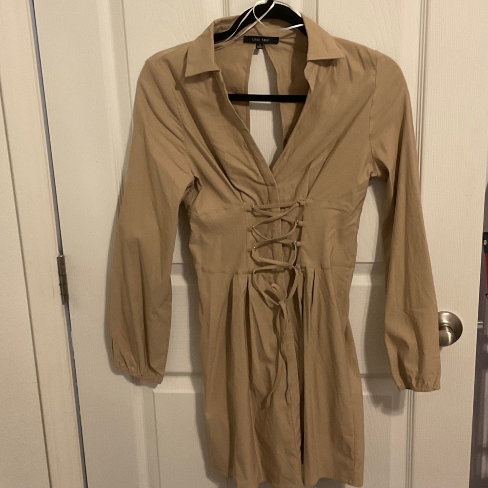 Love Tree Tan Lace-Up Long Sleeve Dress
